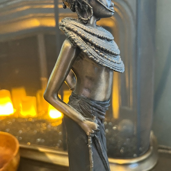 17-inch Maasai en-tito, or soul journeys, carving by Stacy Bayne. - Picture 9 of 15